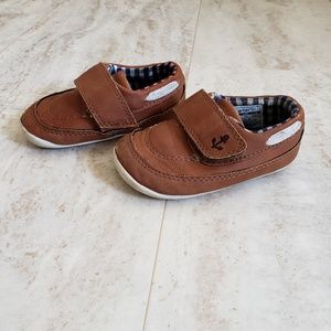 Toddler boy shoes size 4.5 carters
